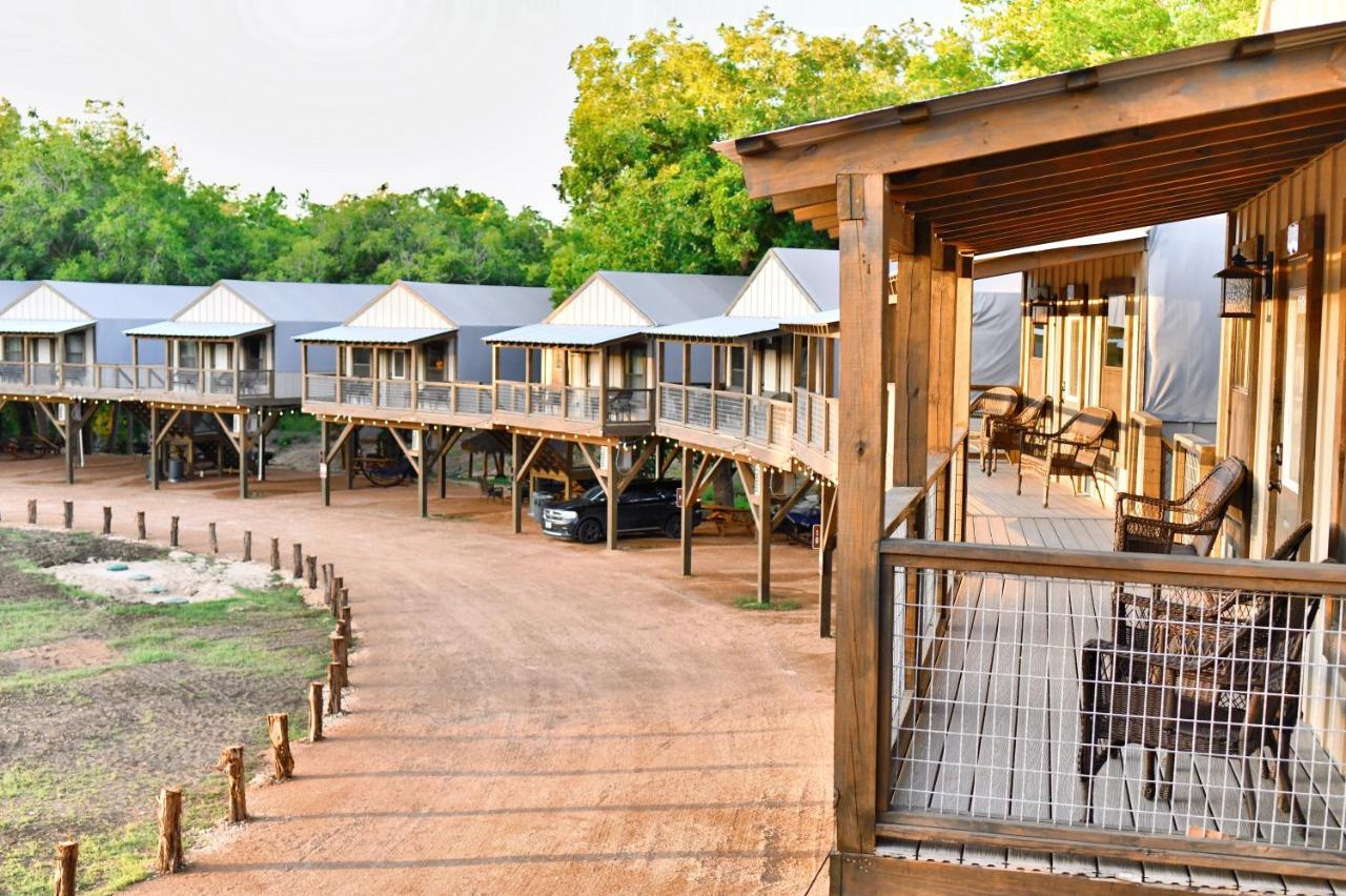 Son'S Rio Cibolo Birdhouse Cabin #10 Romantic Water Front Cabins Surrounded By Nature! Marion Экстерьер фото